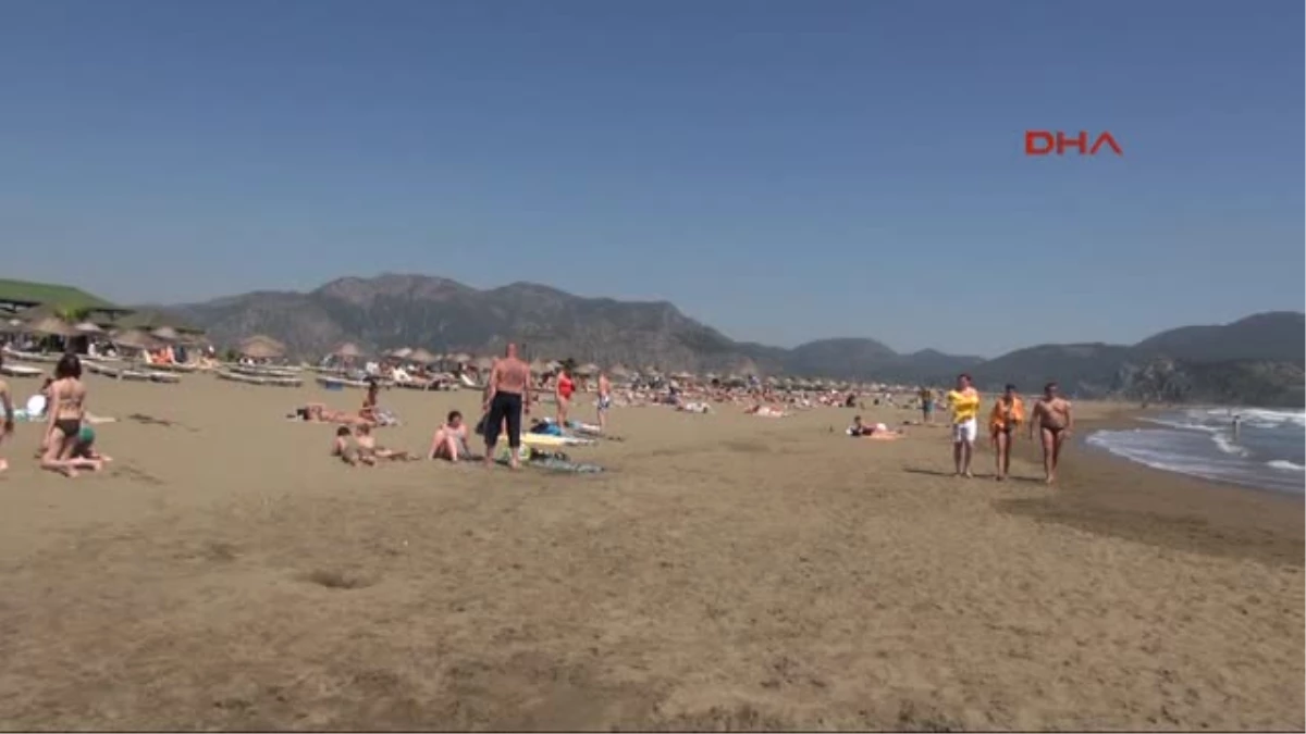 İztuzu Plajı Turistlerle Dolup Taşıyor
