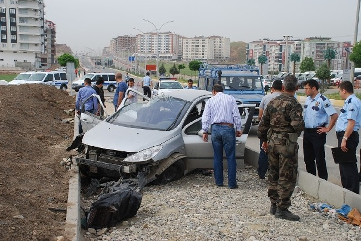 Lise Öğrencisinin Kullandığı Araç Takla Attı: 5 Yaralı
