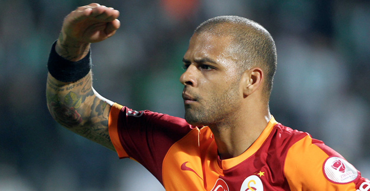 Melo, Yıldırım Demirören\'in Elini Sıkmadı