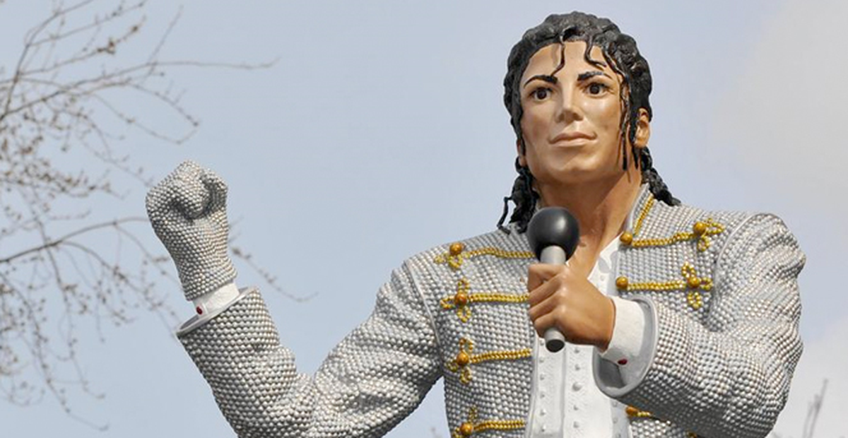 Fulham'ın Sahibi: M. Jackson'ın Laneti Bizi Küme Düşürdü