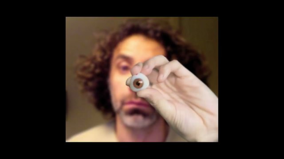 Rabih Mroué\'den "Pikselli Devrim"