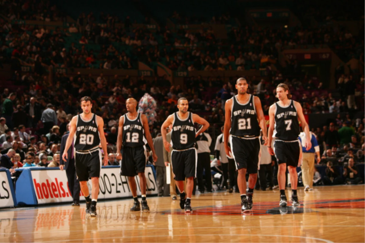 San Antonio Spurs-Portland Trail Blazers: 116-92