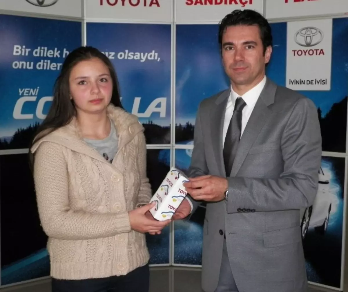 Toyota\'nın Resim Yarışmasında Sakarya\'dan Dilara Tiraki İkinci Oldu