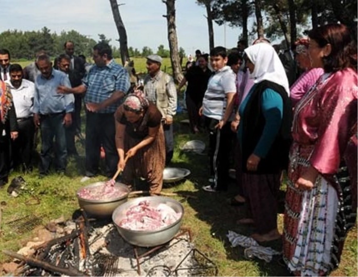 Türkmenlerin 200 Yıllık Hıdırellez Geleneği