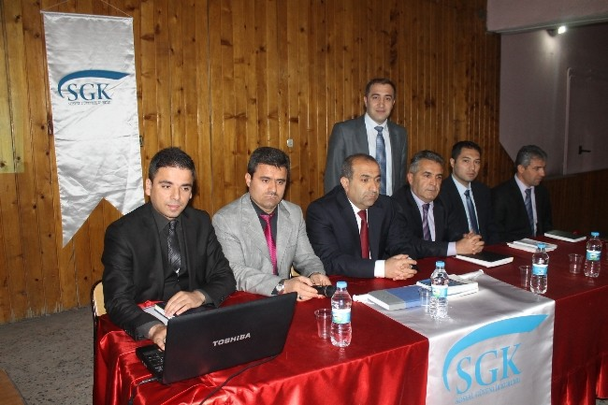 Akdağmadeni\'nde "Kayıt Dışı İstihdamla Mücadele" Toplantısı Yapıldı