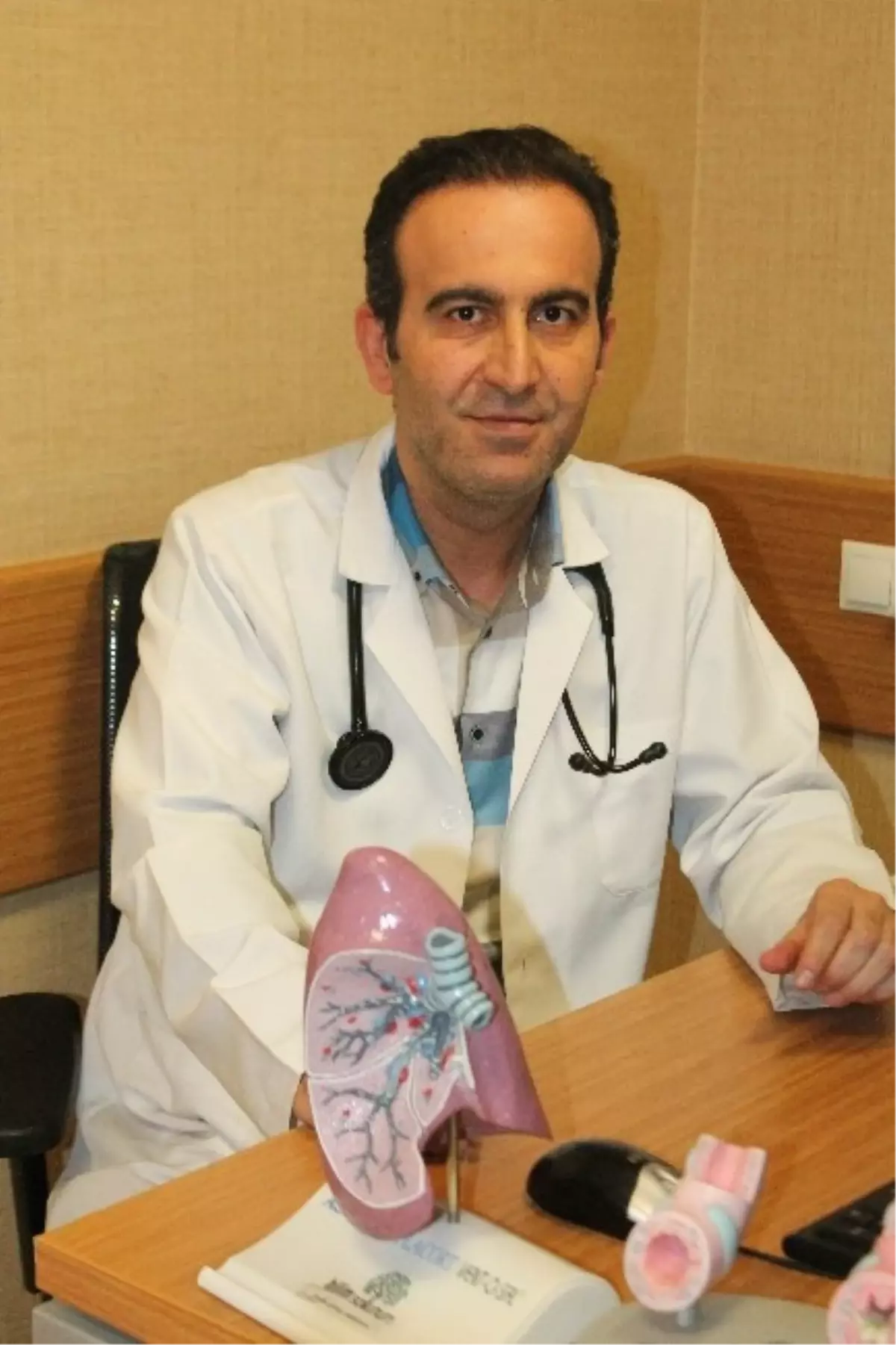 Astım Hastalarına \'Çiçek, Yün Yorgandan Uzak Durun\' Uyarısı