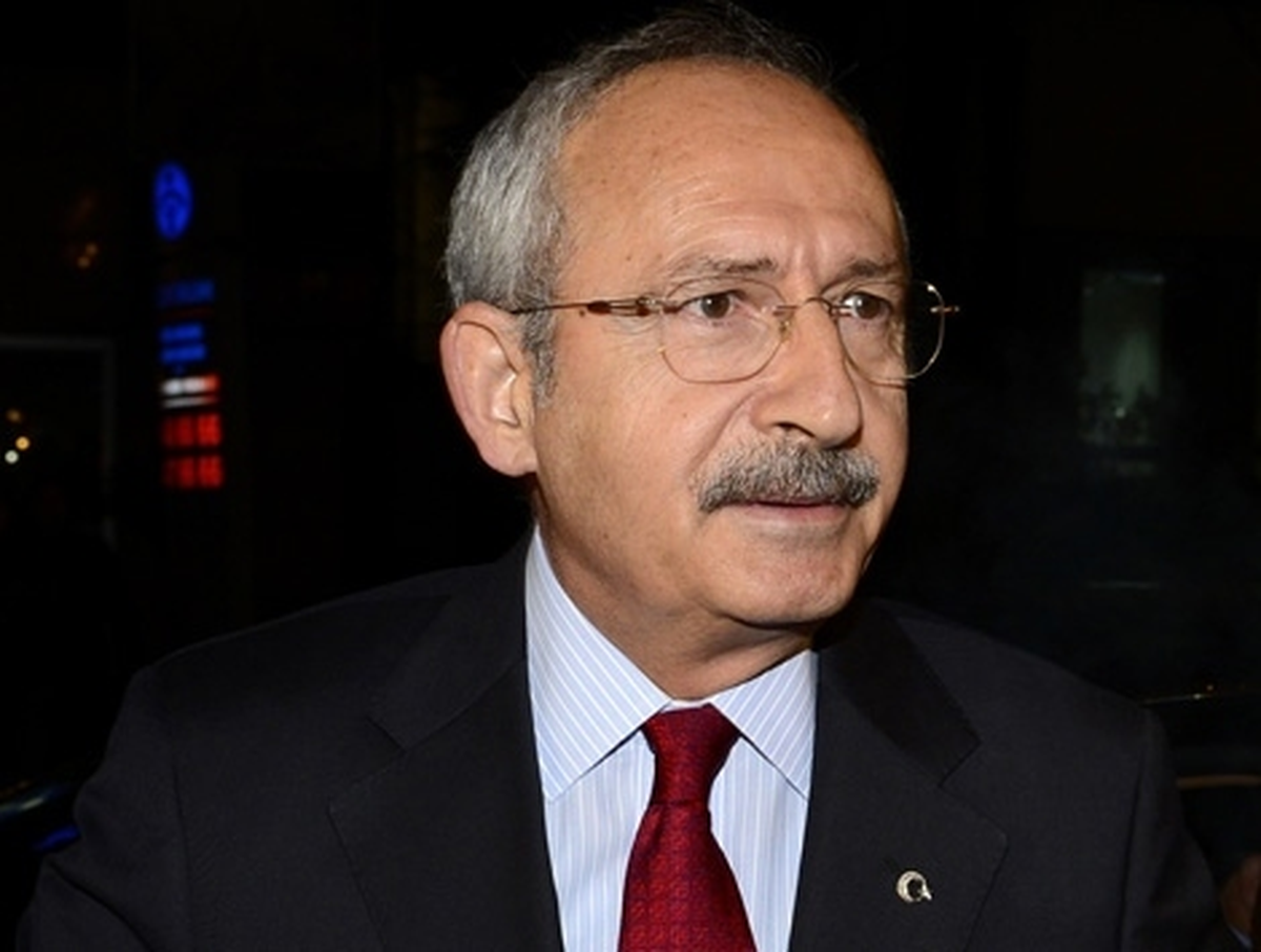 CHP Genel Başkanı Kılıçdaroğlu, Galatasaray\'ı Kutladı