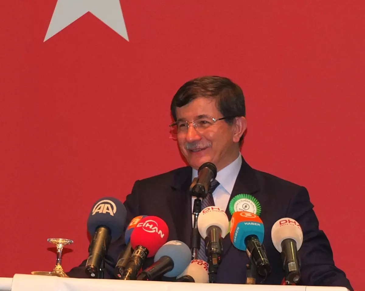 Bakan Davutoğlu: İsrail ile Tazminat Görüşmeleri Belli Bir Aşamaya Ulaştı