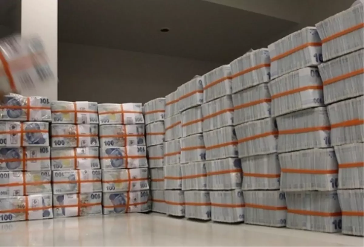 Bankalararası Dahil Toplam Mevduat 961.3 Milyar TL\'ye Geriledi