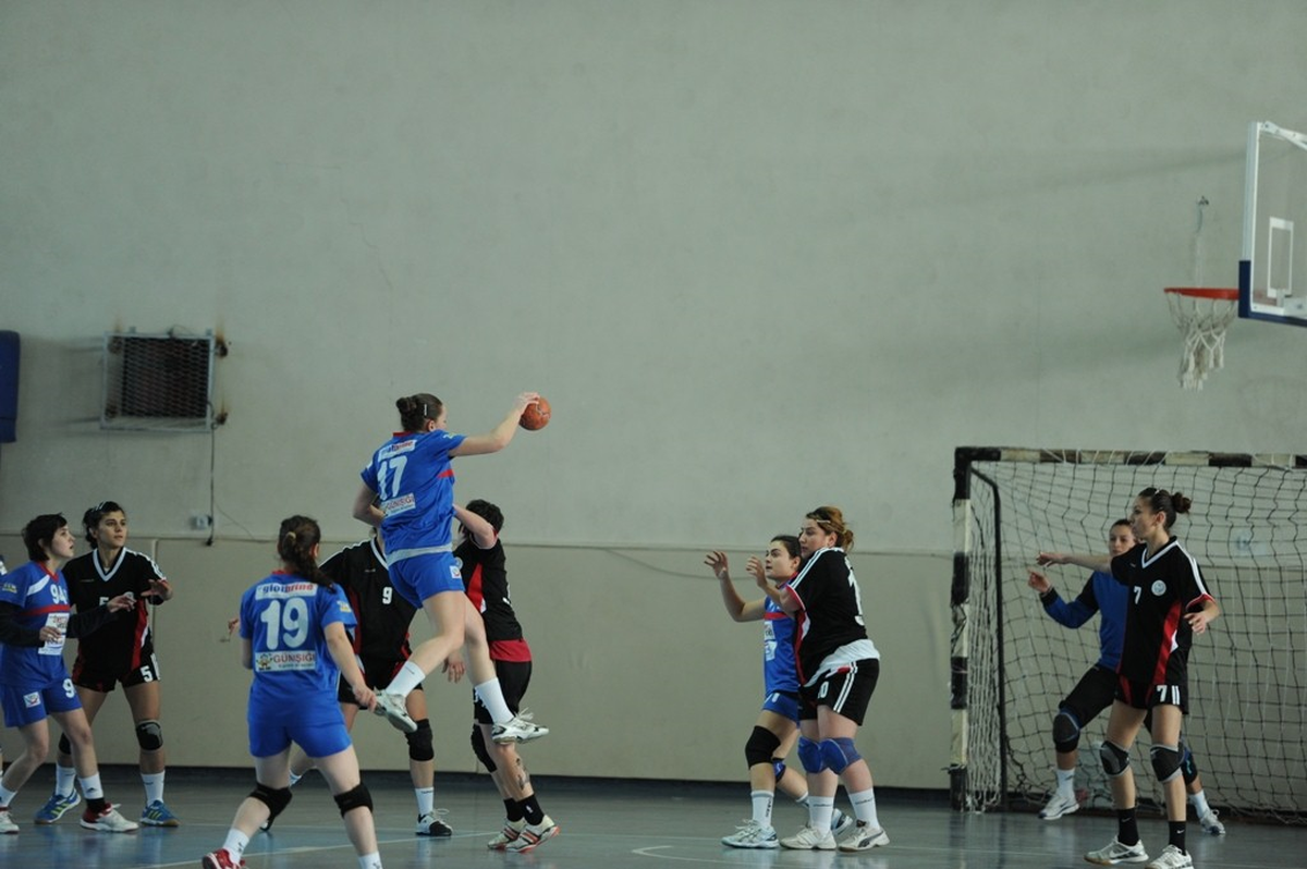 Bayanlar Hentbol 1.lig Play-Off Maçları Başladı