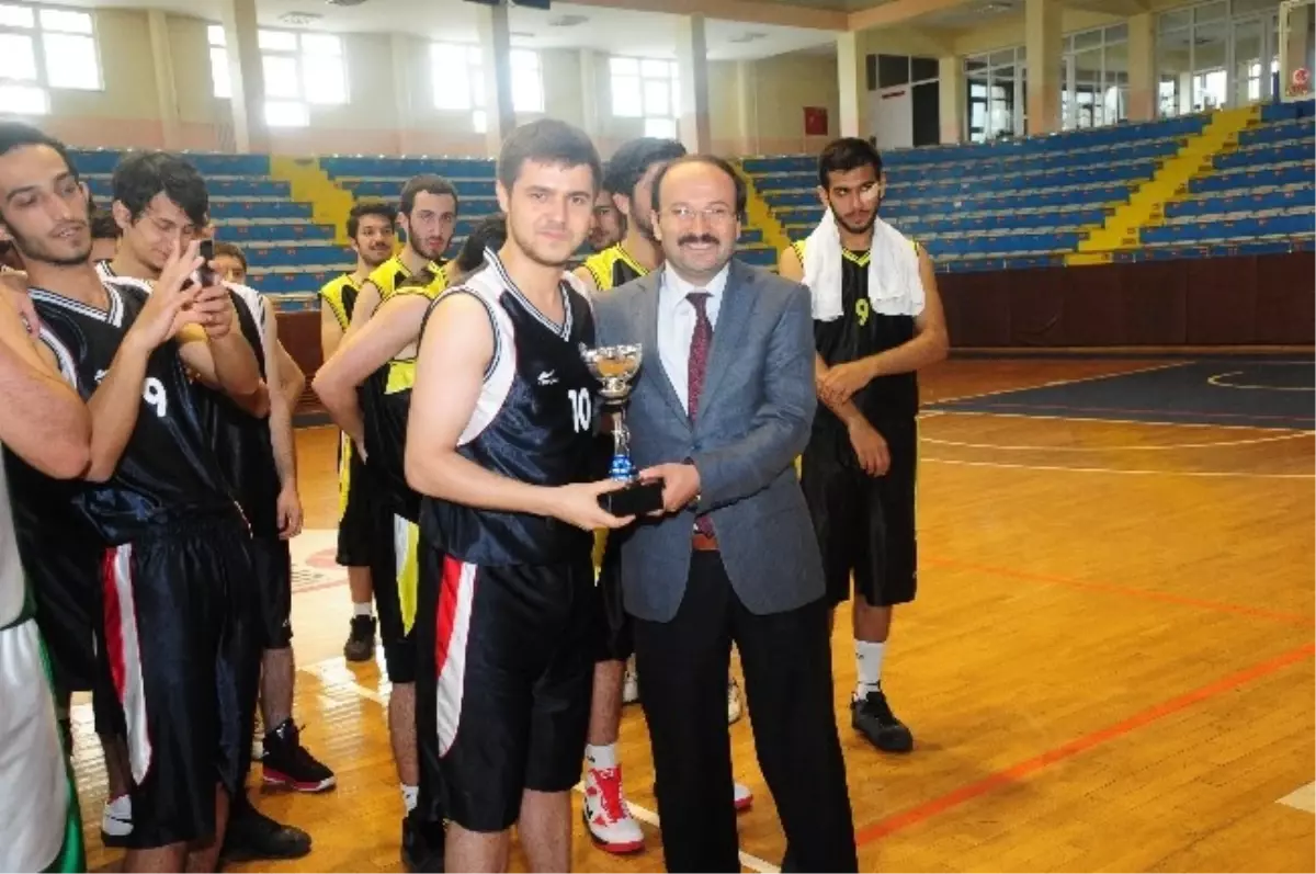 ETÜ\'de Basketbol Final Heyecanı