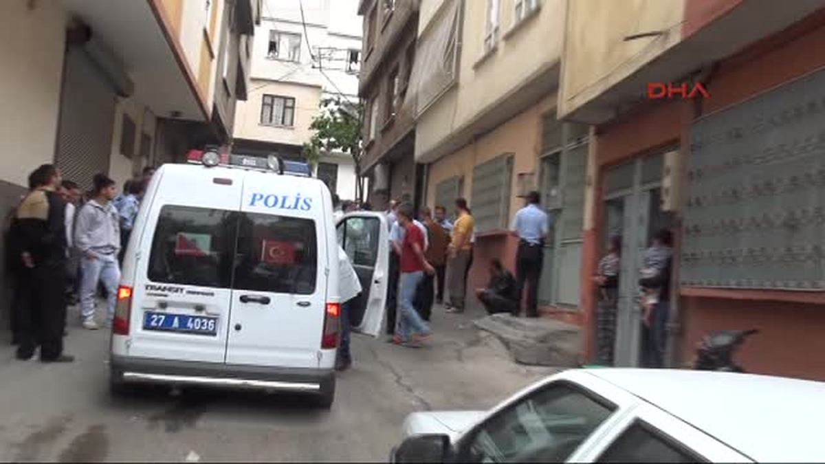 Fabrika İşçisi Genç Kendini Astı