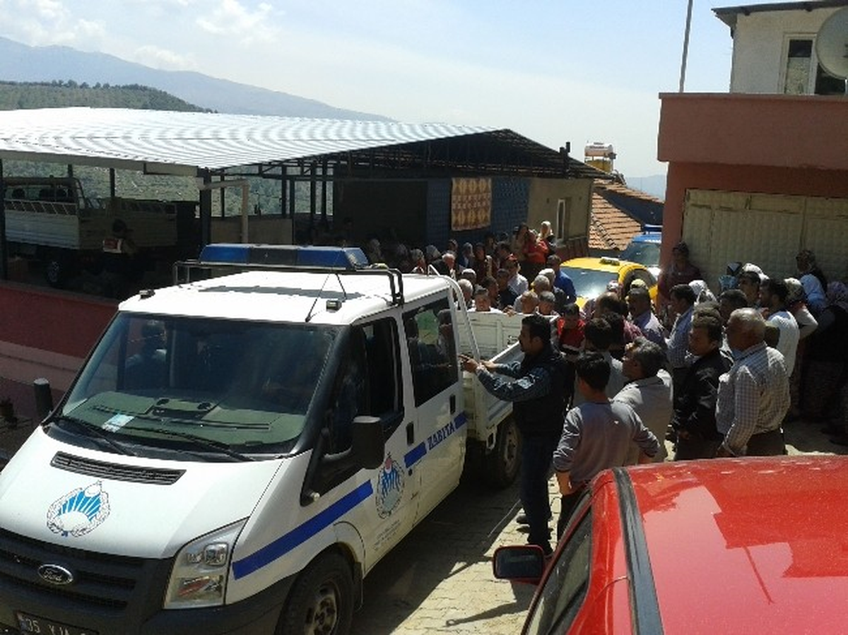 Facebook'a Mesaj Yazıp İntihar Etti