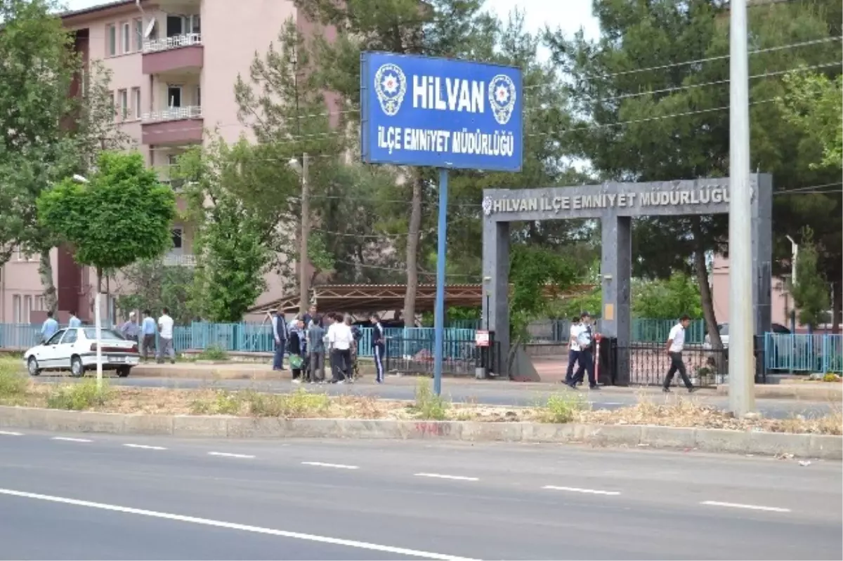 Hilvan\'da Trafik Kazası: 3 Yaralı