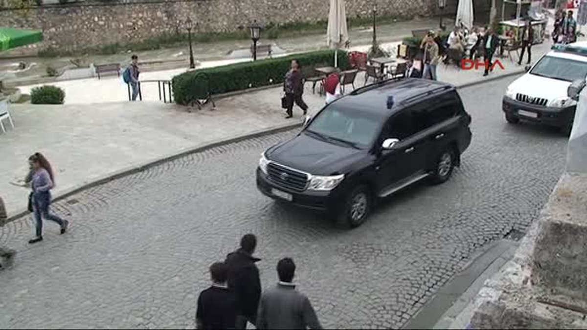 Kara Kuvvetleri Komutanı Orgeneral Akar, Kosova\'da Osmanlı\'dan Kalma Tarihi Sinan Paşa Camiini...