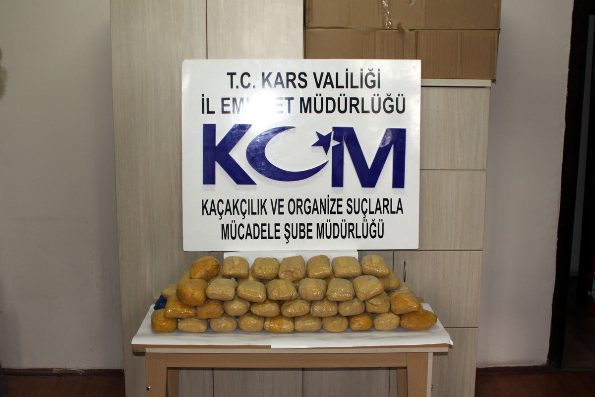 Kars\'ta 30 Kilogram Eroin Ele Geçirildi