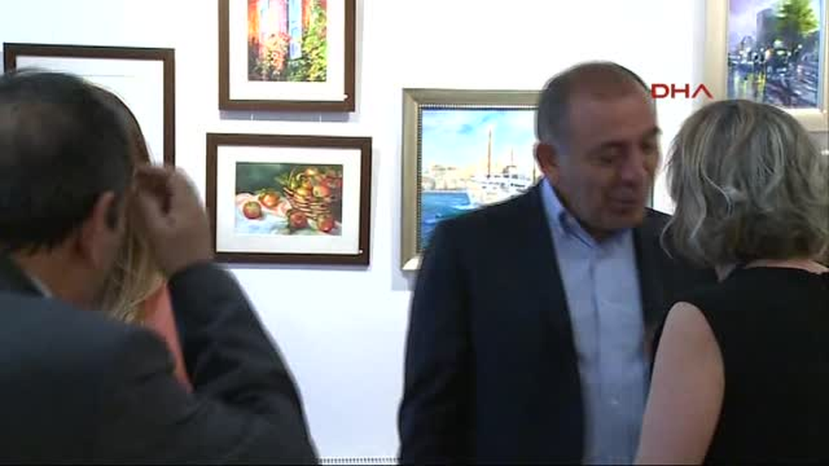 Kılıçdaroğlu, 90 Karanfille Cumhuriyet Gazetesinin Resepsiyonuna Katıldı