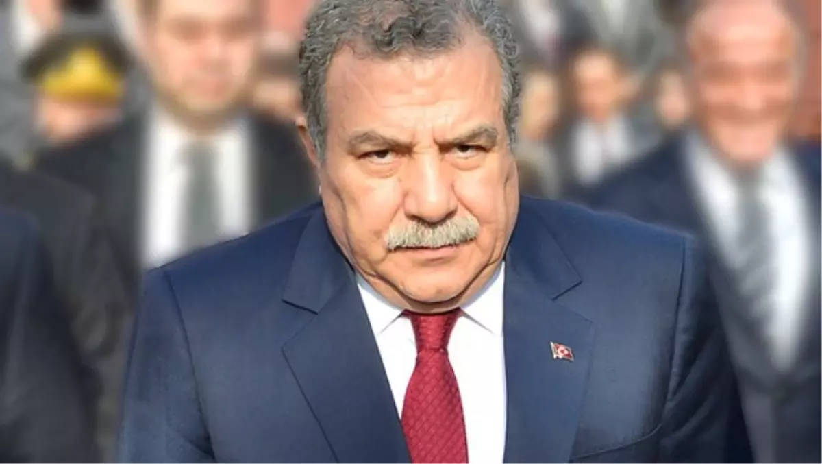 Muammer Güler, 10 Yıl Sonra Sigaraya Başladı