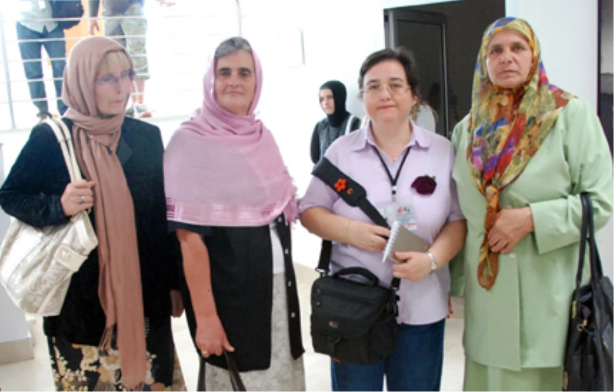 Srebrenitsa Anneleri İzmir\'e Geliyor