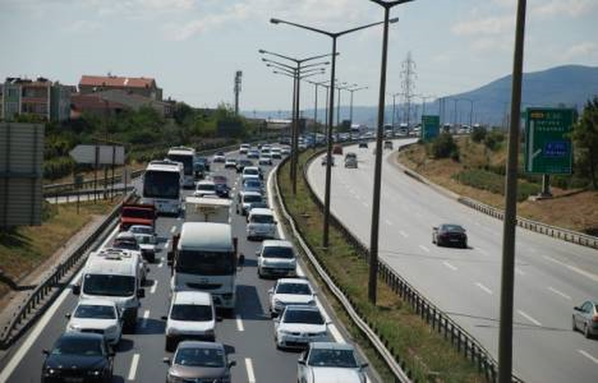 Tem Otoyolundaki Yenileme Çalışması