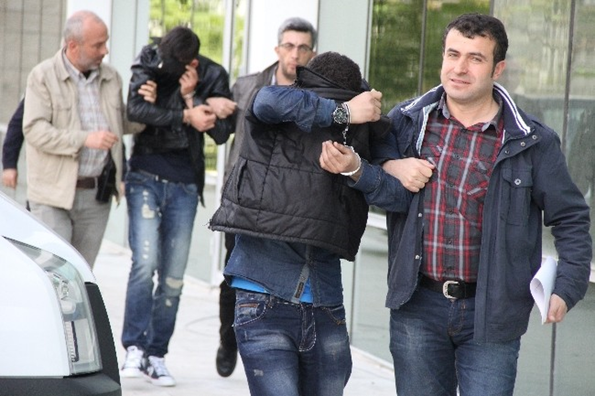 Zevkine Düşkün Ev Hırsızları, Tutuklandı
