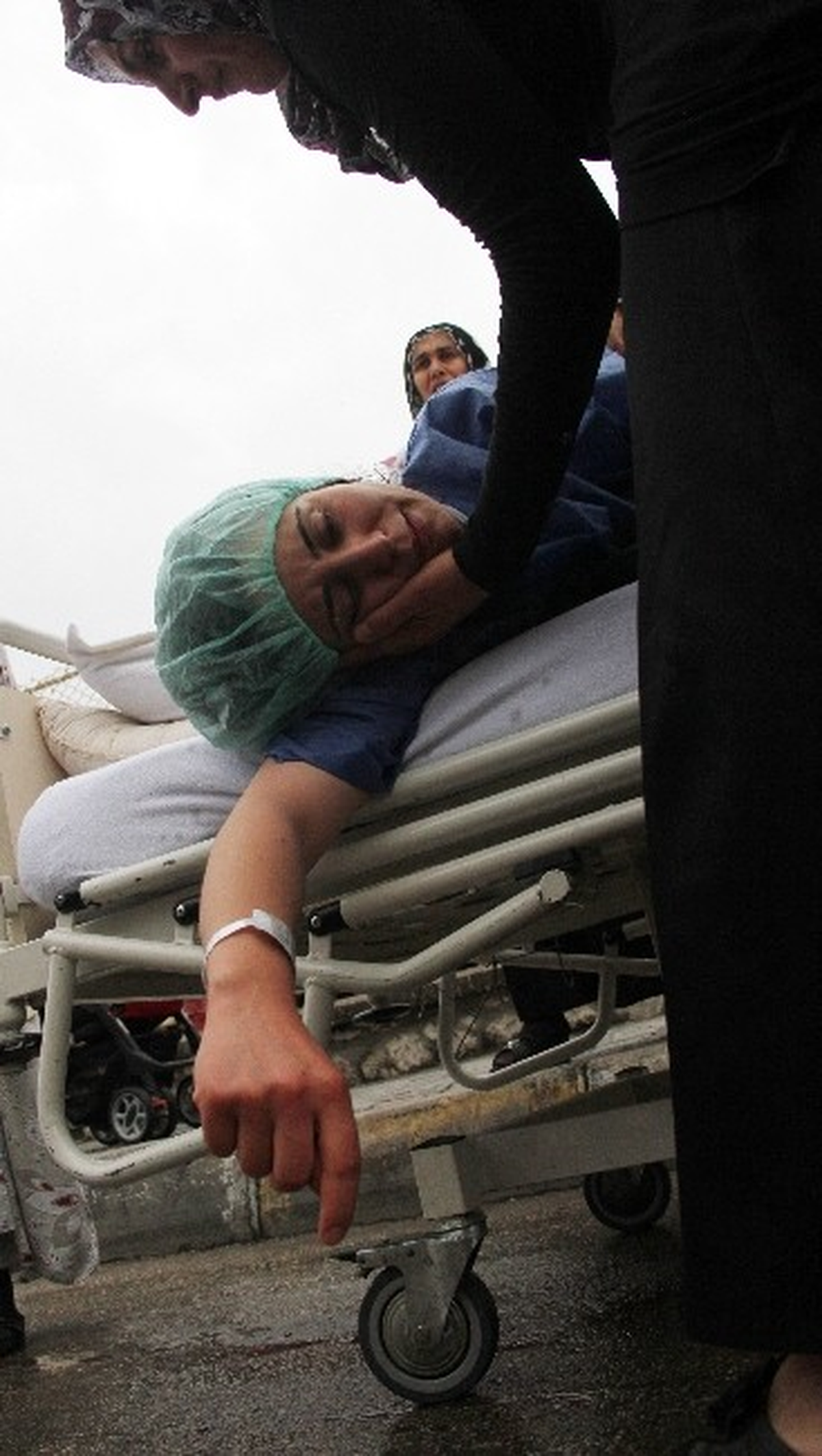Ameliyathaneden Kovulduğu İddia Edilen Kadın Taburcu Oldu