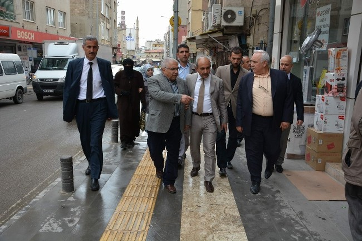 Belediye Başkanı Kara Esnaflarla Toplantılara Devam Ediyor