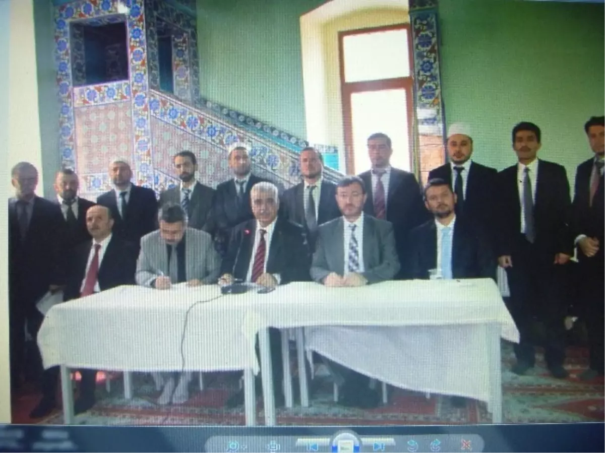 Bilecik\'te "Hafızlık, Kuran-I Kerim\'i ve Ezanı Güzel Okuma" Yarışması