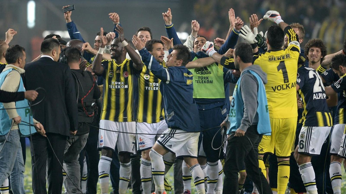Fenerbahçeli Futbolcularda Kutlama Heyecanı