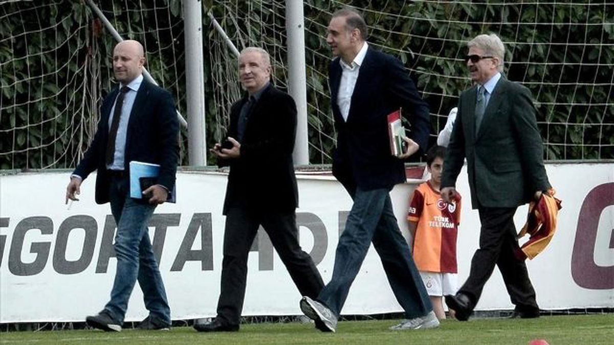 Galatasaray Tam Takım Trabzon\'a!