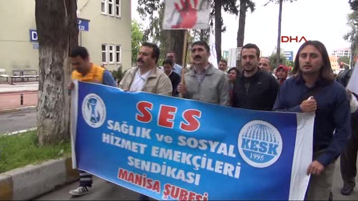 Manisalı Doktorlardan Şiddete Hayır Eylemi