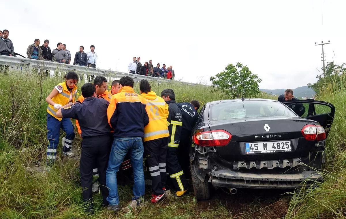 Muğla\'da Trafik Kazası: 5 Yaralı