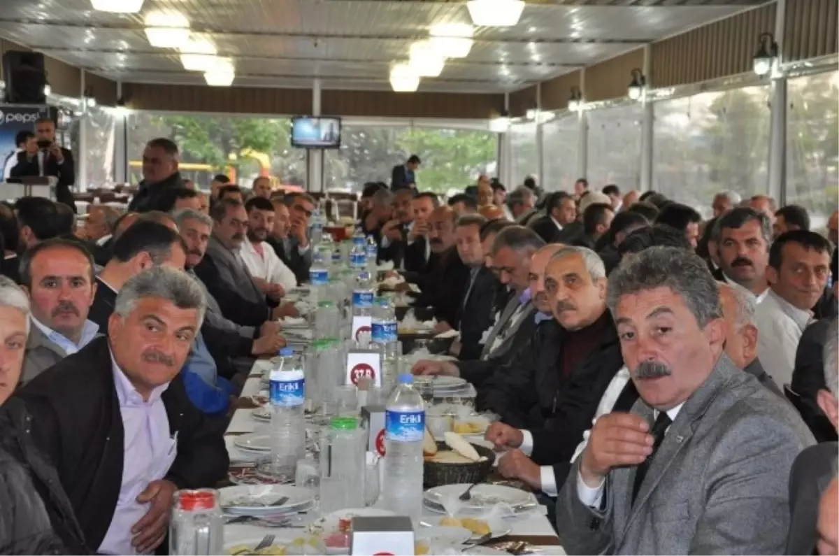 Ortahisar Belediye Başkanı Ahmet Metin Genç İlk Toplantısını Mahalle Muhtarlarıyla Gerçekleştirdi