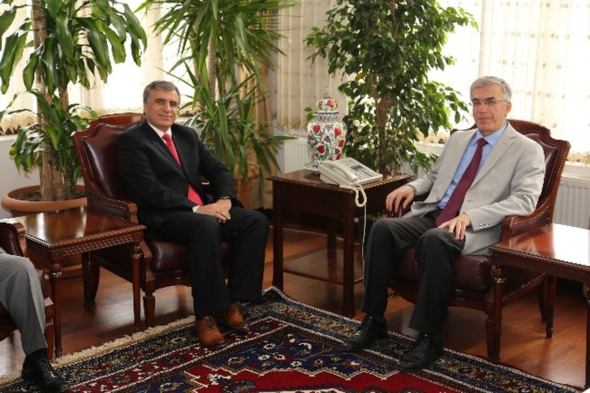 Vakıflar Konya Bölge Müdüründe Vali Ataklı\'ya Ziyaret