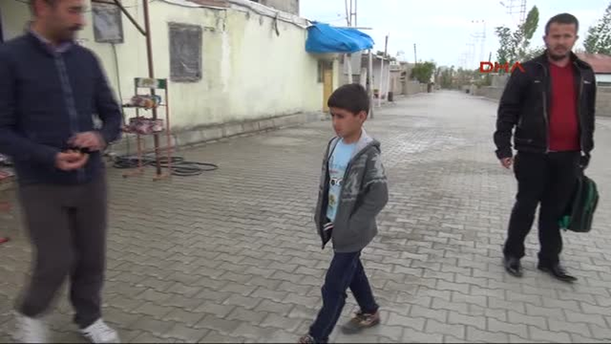 9 Yaşındaki Emre,16 Saat Sonra Sağ Olarak Bulundu