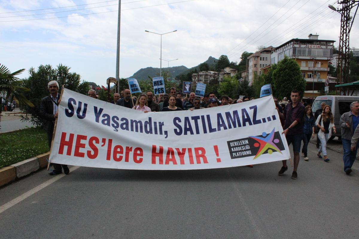 Artvin\'de Hes Protestosu