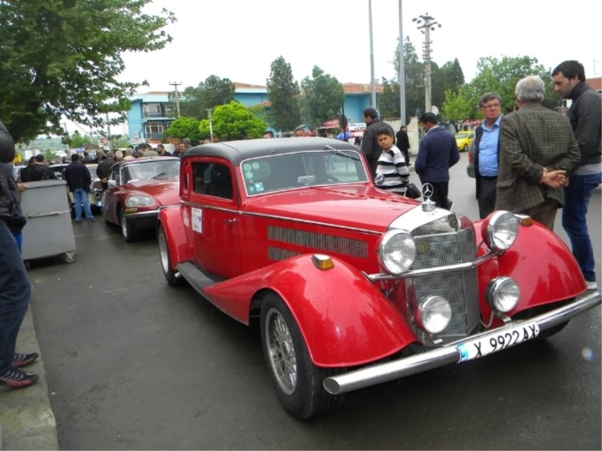 Asırlık Otomobiller Türkiye Turuna Çıktı