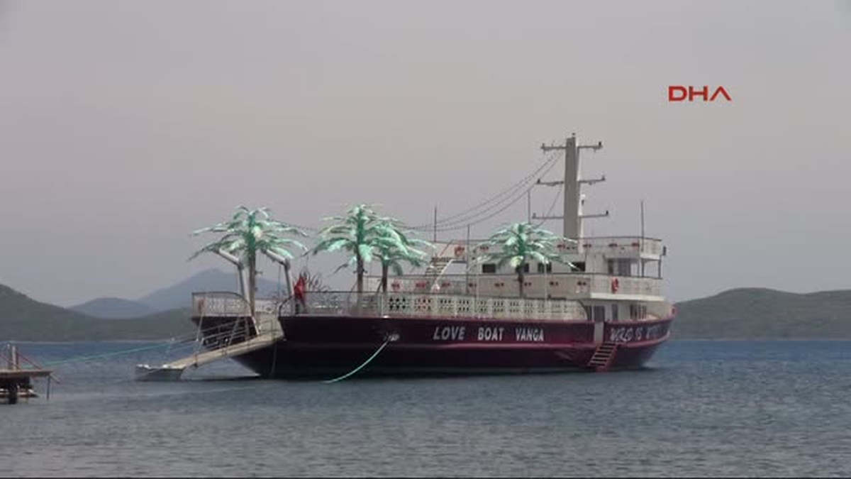 Aşk Gemisi \'Love Boat Vanga\', Denize İndi