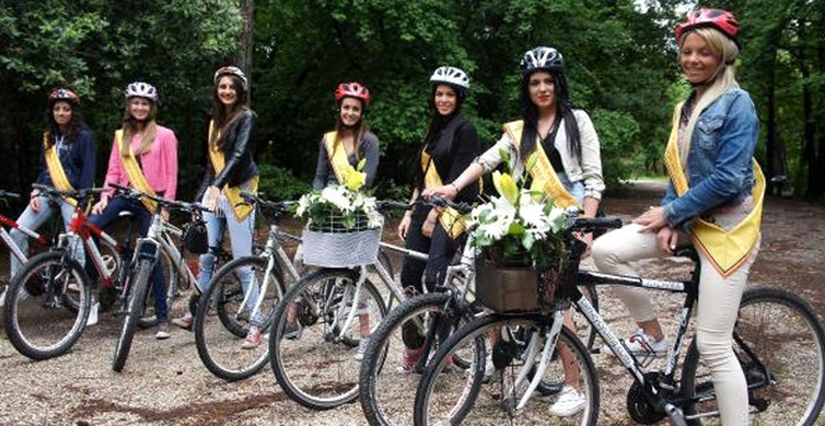 Belçikalı Güzeller Marmaris\'te Kampa Girdi