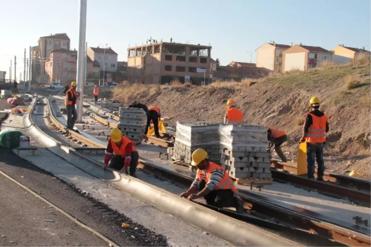 Çamlıca - Batıkent Tramvay Hattına Enerji Veriliyor