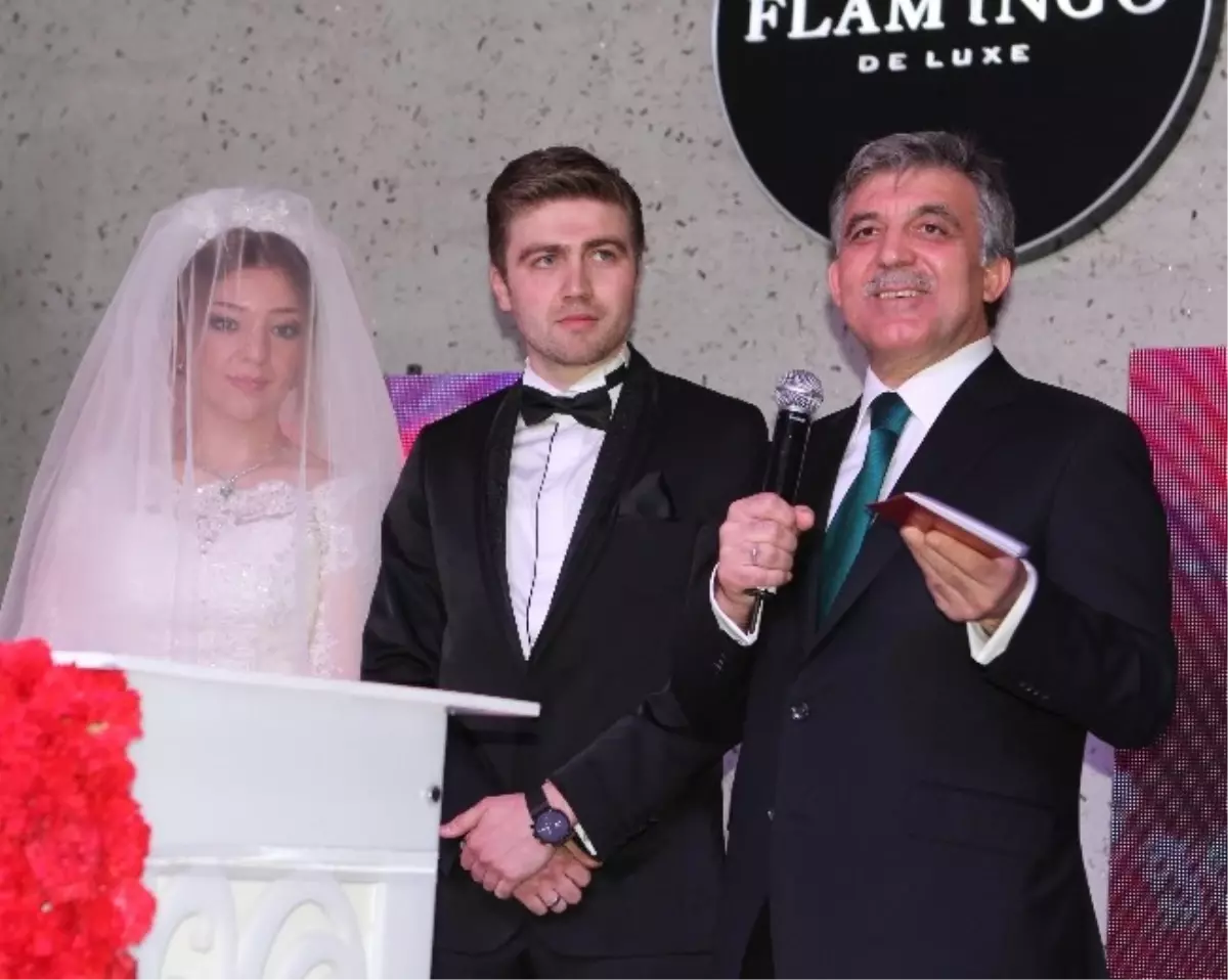 Cumhurbaşkanı Gül Nikah Şahitliği Yaptı