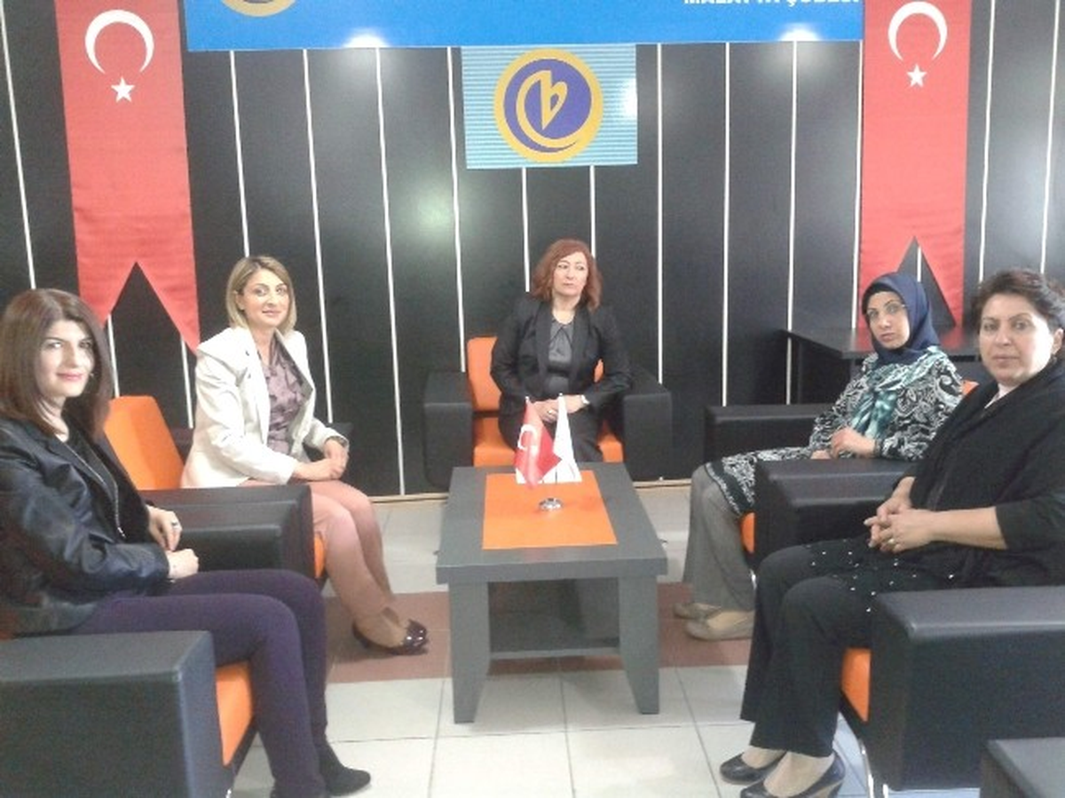Demirkol\'dan Anneler Günü\'ne Farklı Yaklaşım