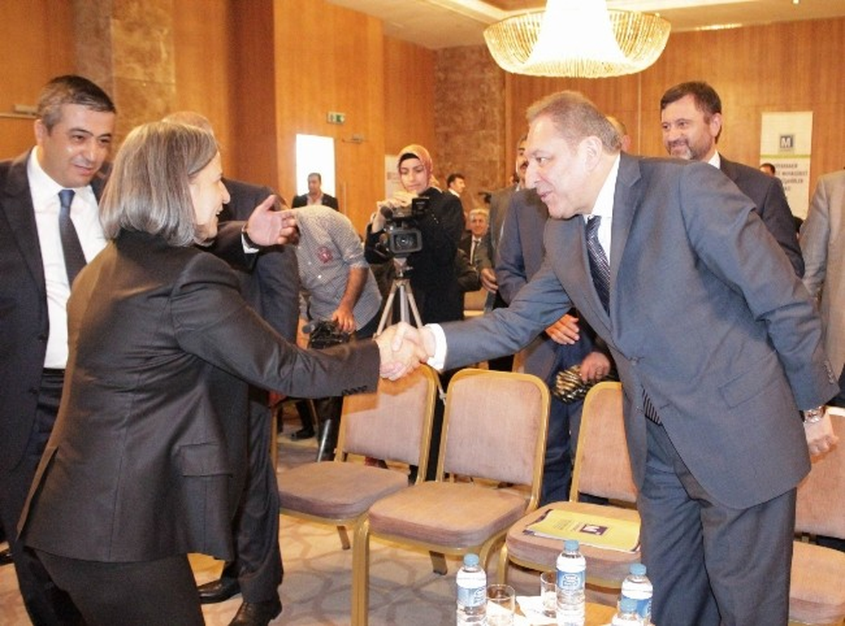 Doğu ve Güneydoğu Smmm Odaları Diyarbakır\'da Bir Araya Geldi