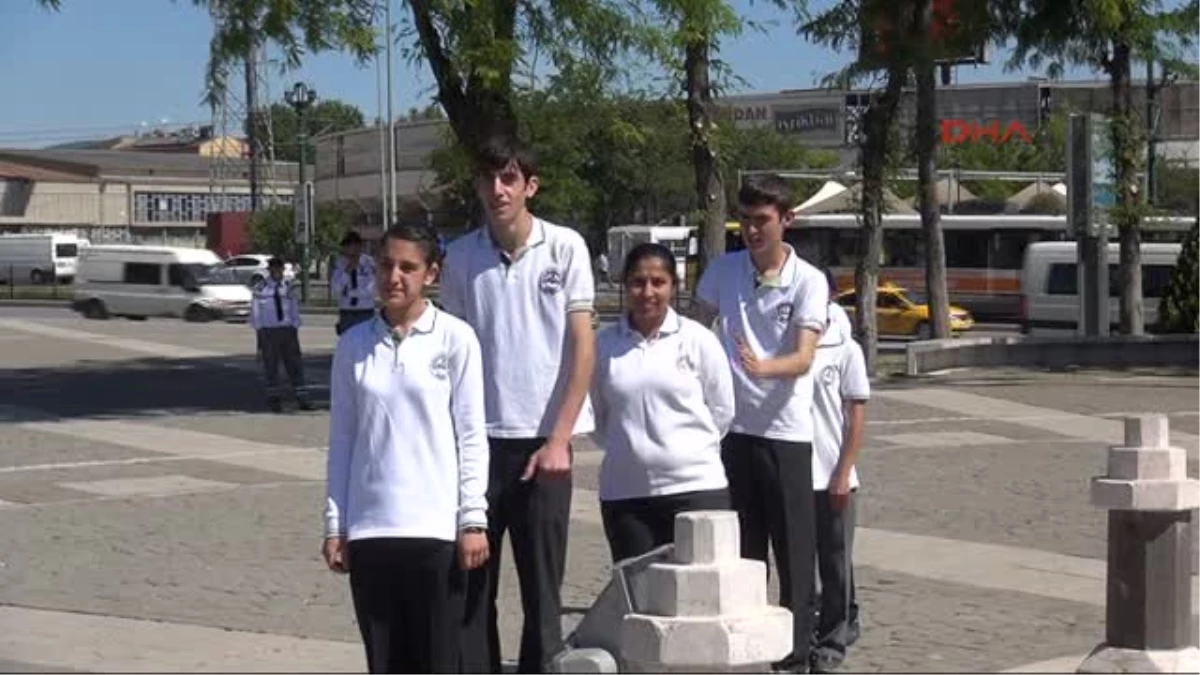 Gaziantep\'te İşitme Engelliler İstiklal Marşı Okudu