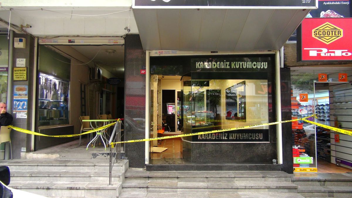 İstanbul Kartal'da Kuyumcu Soygunu