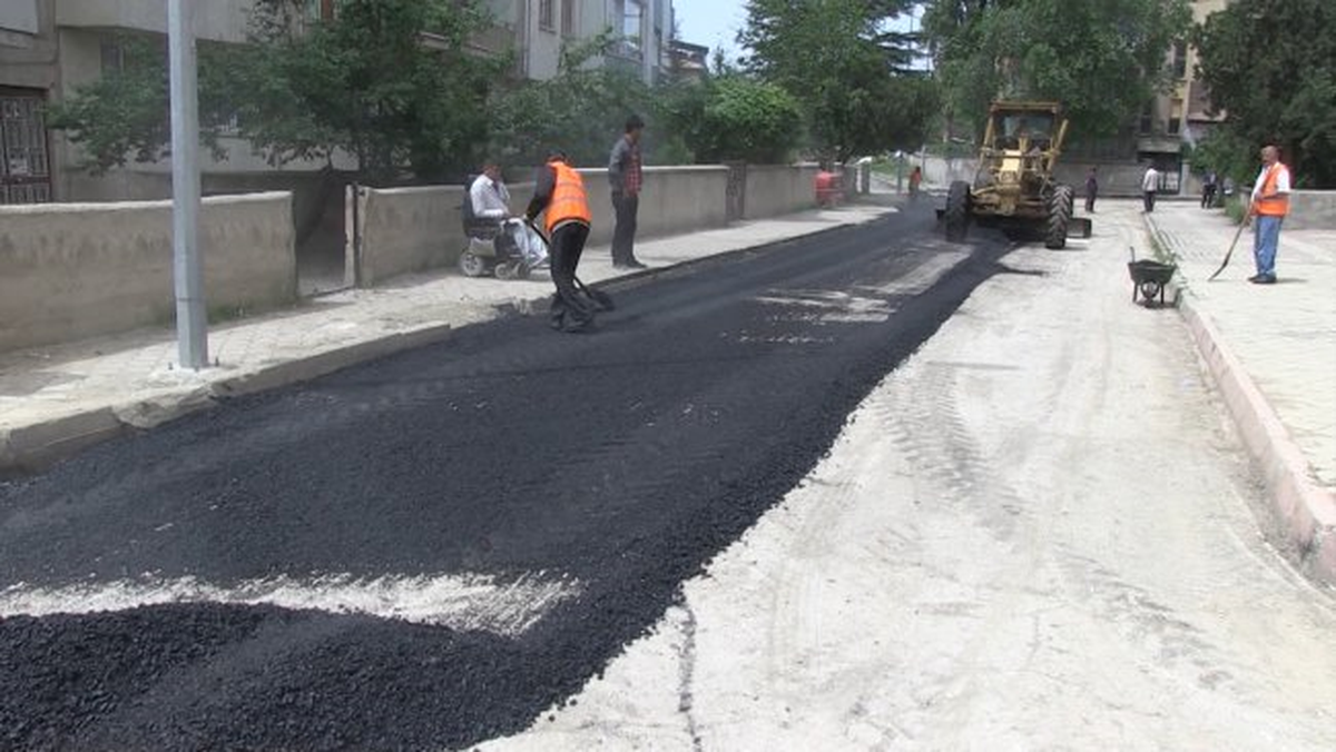 Kültür Mahallesi\'nde Asfalt Bakım ve Onarım Çalışması