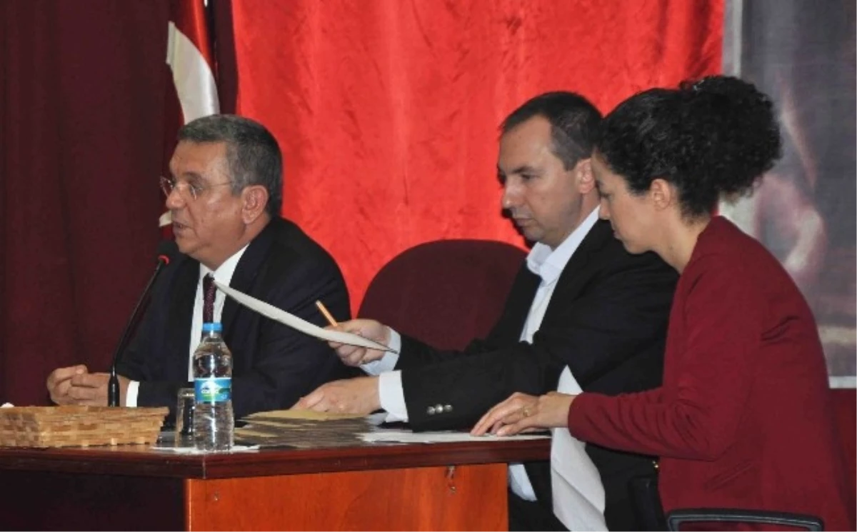 Kuşadası Belediyesi Meclis Toplantısı Yapıldı