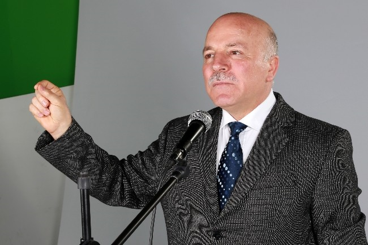 Sekmen: "Trafik Kuralları Hayatımızın Güvencesidir"