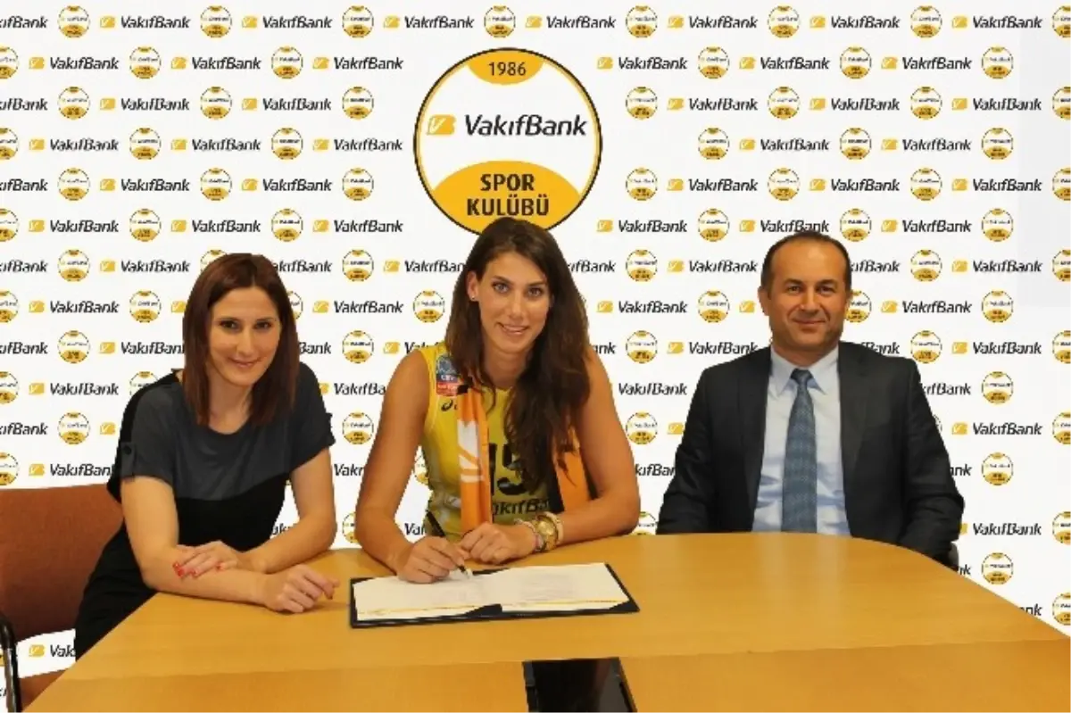 Vakıfbank, Kruijf\'i Transfer Etti