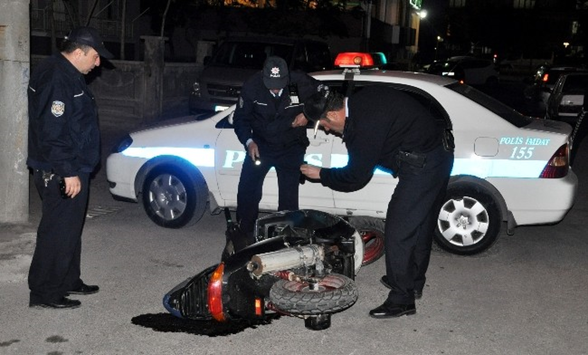 Aksaray\'da Yakalanacağını Anlayınca Motosikleti Atıp Kaçtı
